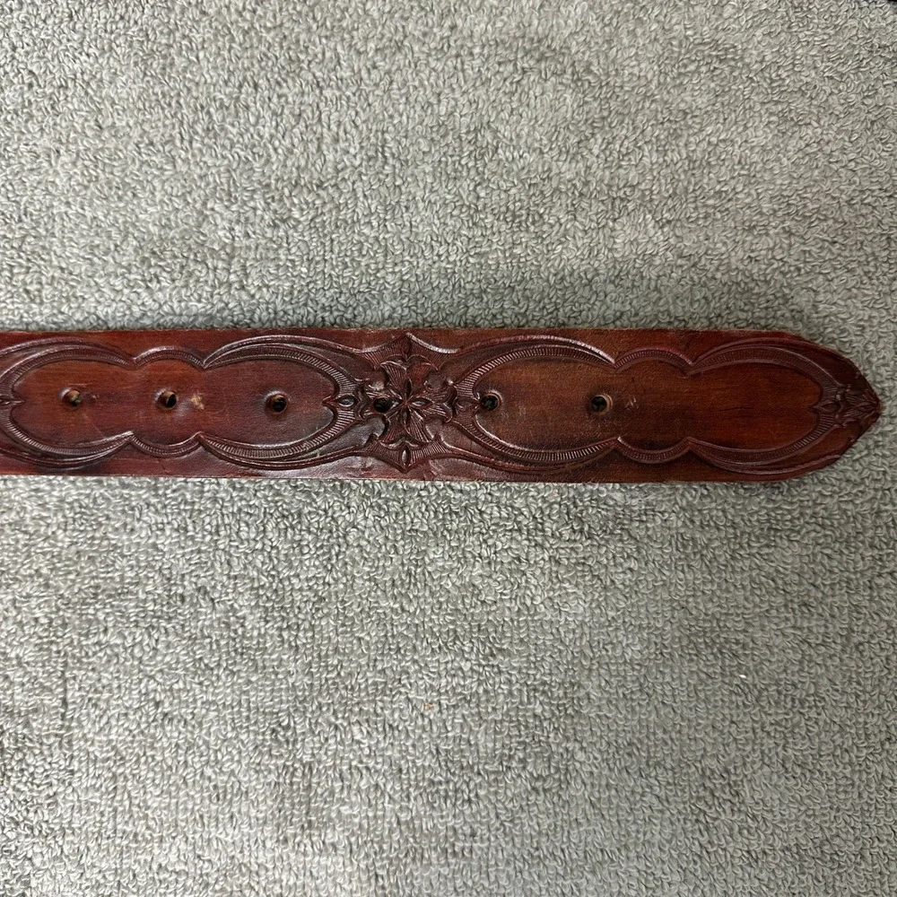 Vintage Western Tooled Brown Leather Belt Horseshoe Horse Portrait Buckle 44.5in